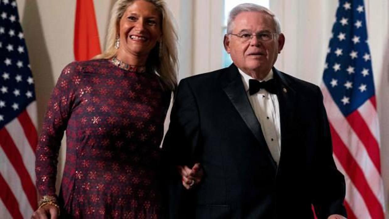 Türkiye düşmanı Menendez’in rüşvet rezilliği ortaya çıktı