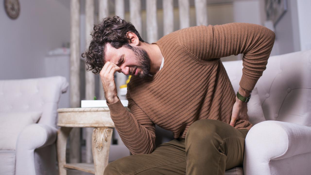 Üroloji Uzmanı Prof. Dr. Cem Güler anlattı: Böbrek taşı böbrek yetmezliği yapar mı?