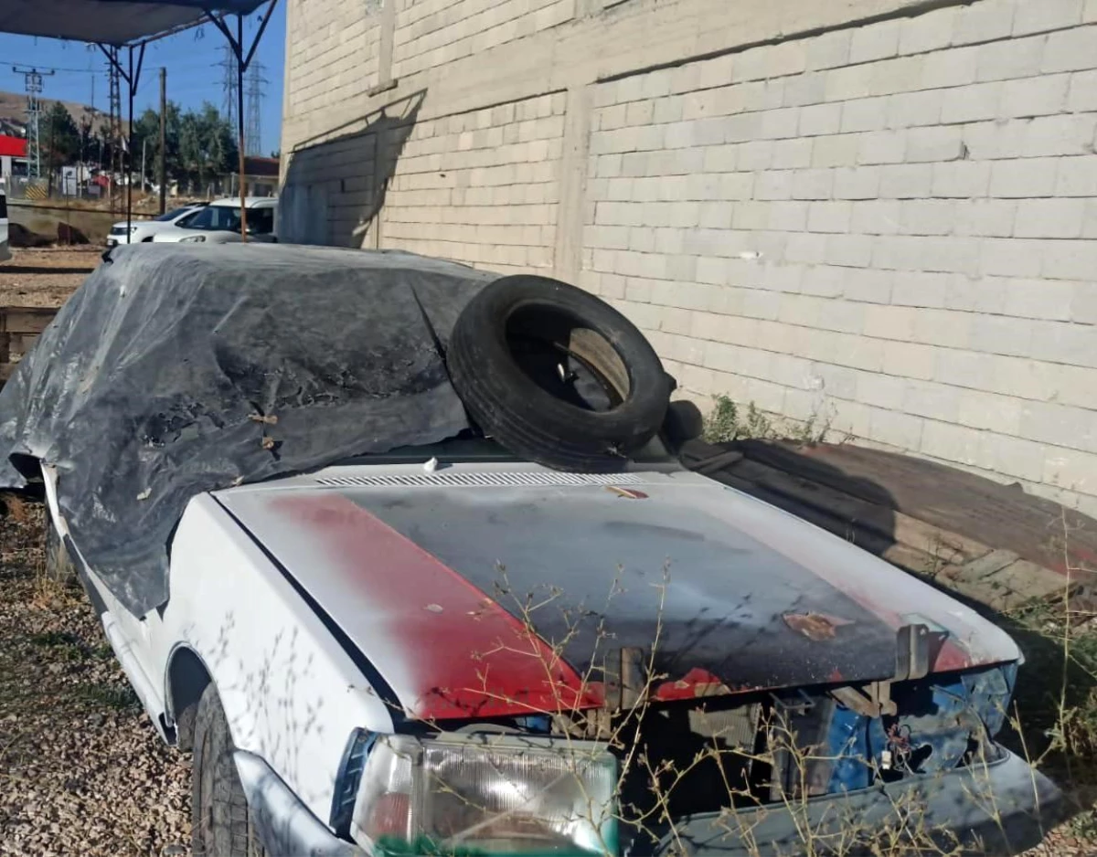 Van’da kurum otoparkında meydana gelen oto hırsızlığı olayıyla ilgili 2 kişi tutuklandı