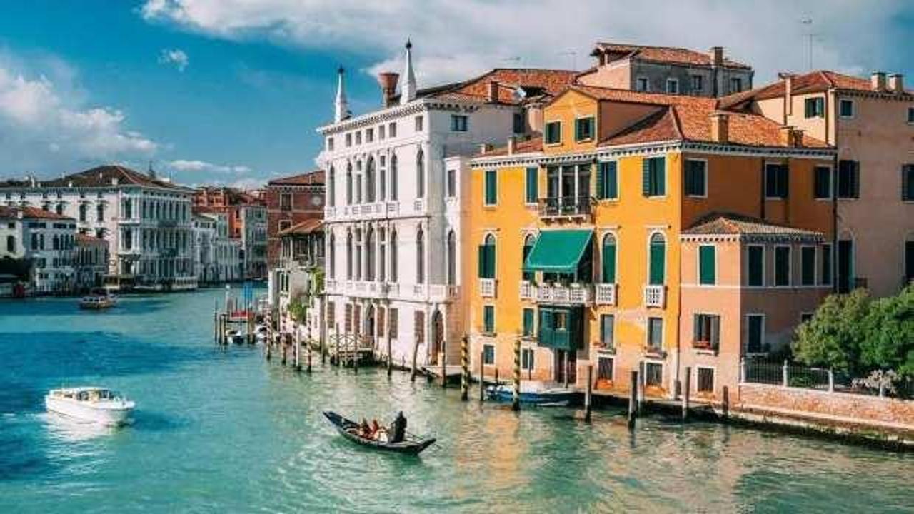 Venedik’te turistlere yeni şart: Bunu yapanlar şehre girebilecek!