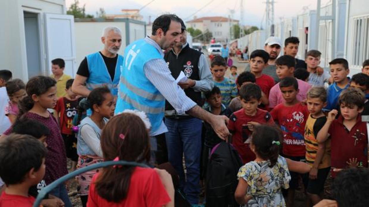 Yetim Vakfı çocukların okul sevincine ortak oldu
