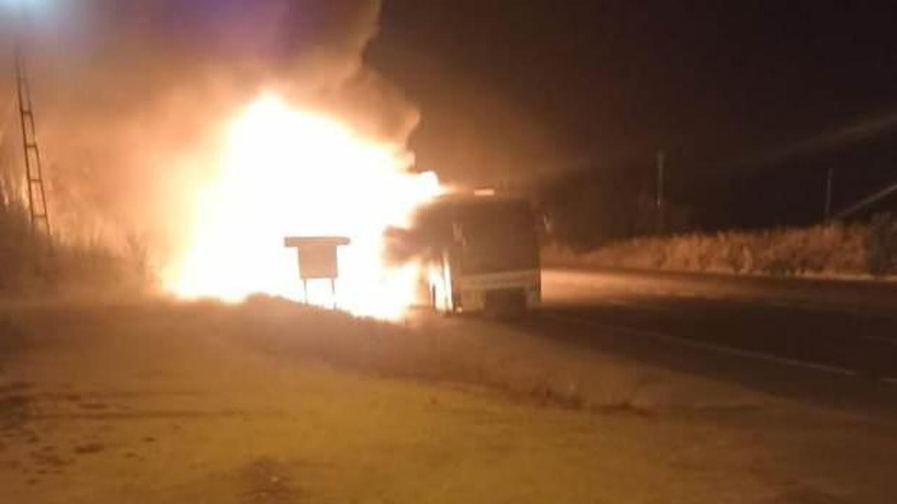 Yolcu otobüsü alev alev yandı