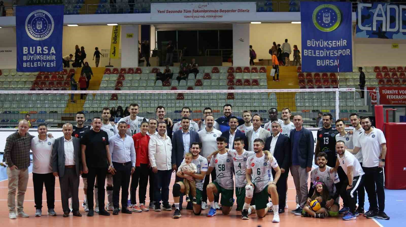 Bursa’nın Efeleri galibiyetle başladı