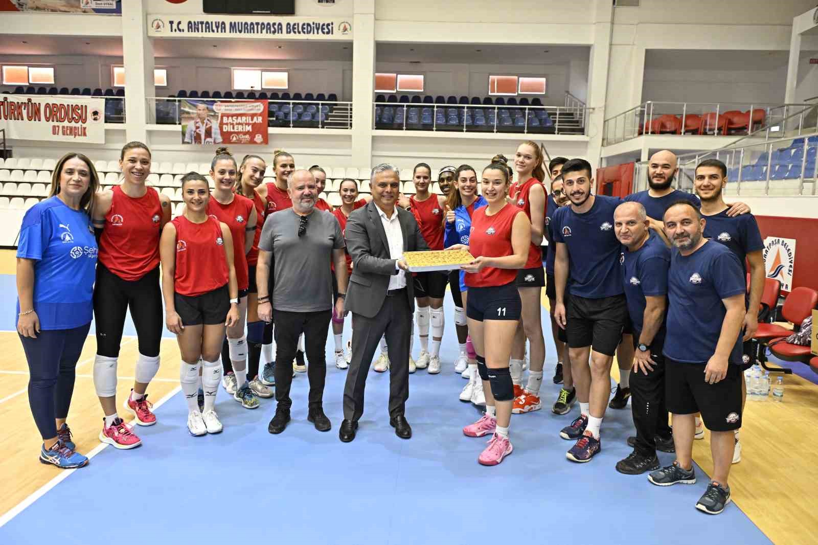 Muratpaşa’nın Sultanları ilk maçını Çukurva Belediyesi’yle yapacak