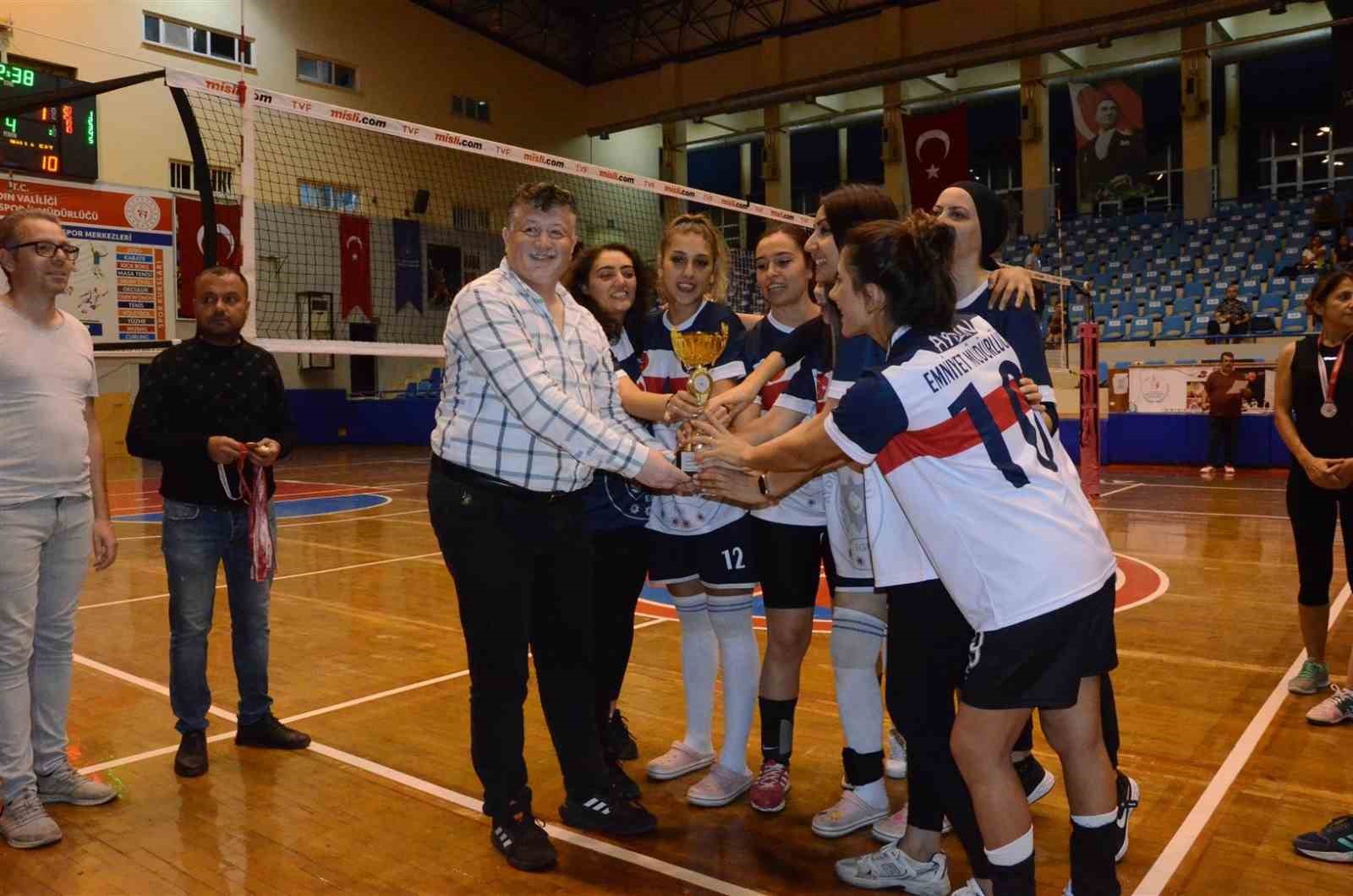 Aydın’da 100. Yıl Voleybol Turnuvası heyecanı sona erdi