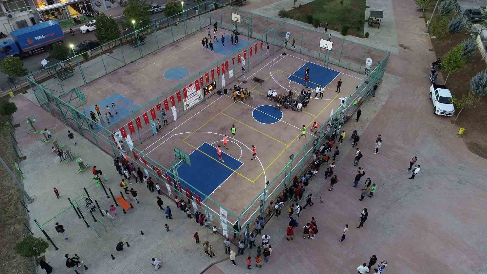 Siirt’te 3×3 sokak basketbolu heyecanı başladı