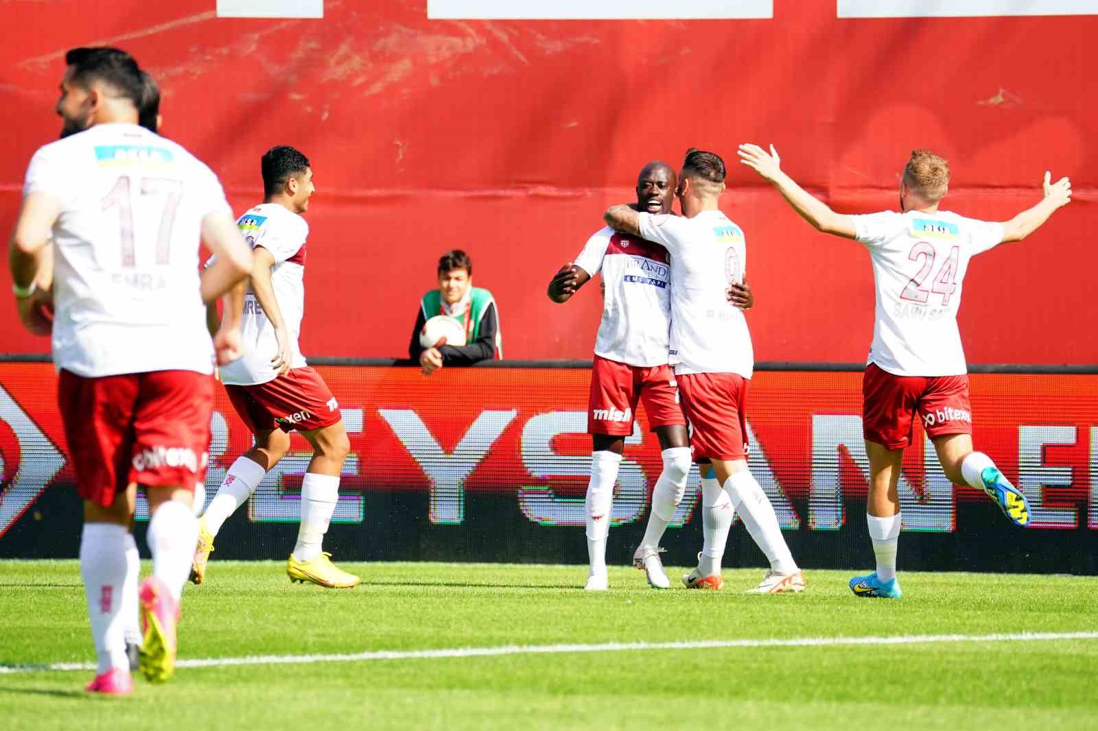 Trendyol Süper Lig: Pendikspor: 0 – Sivasspor: 1 (Maç devam ediyor)