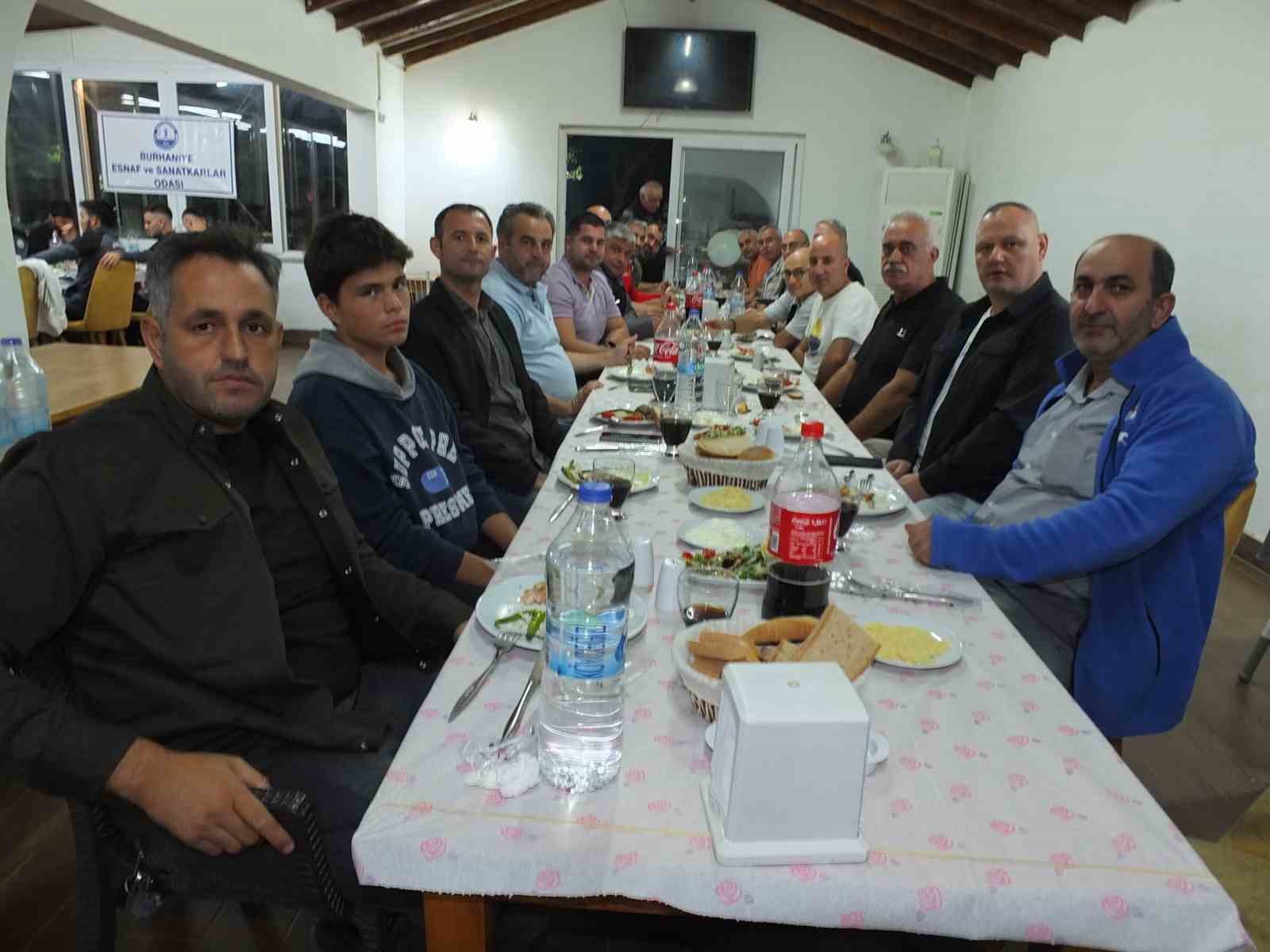Burhaniye’de,  Belediyespor moral depoladı