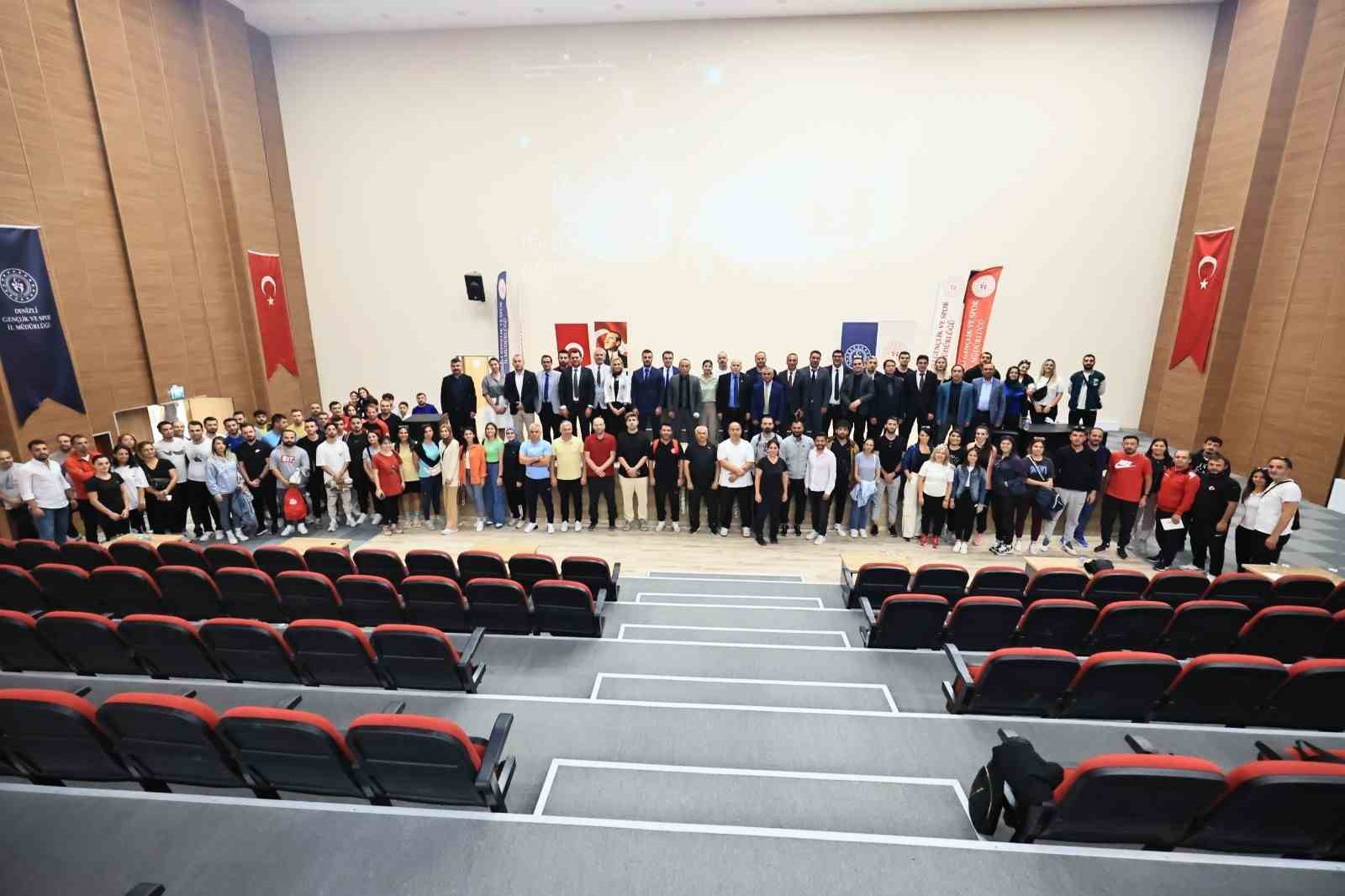 Denizli’de antrenörler yeni sezona hazır