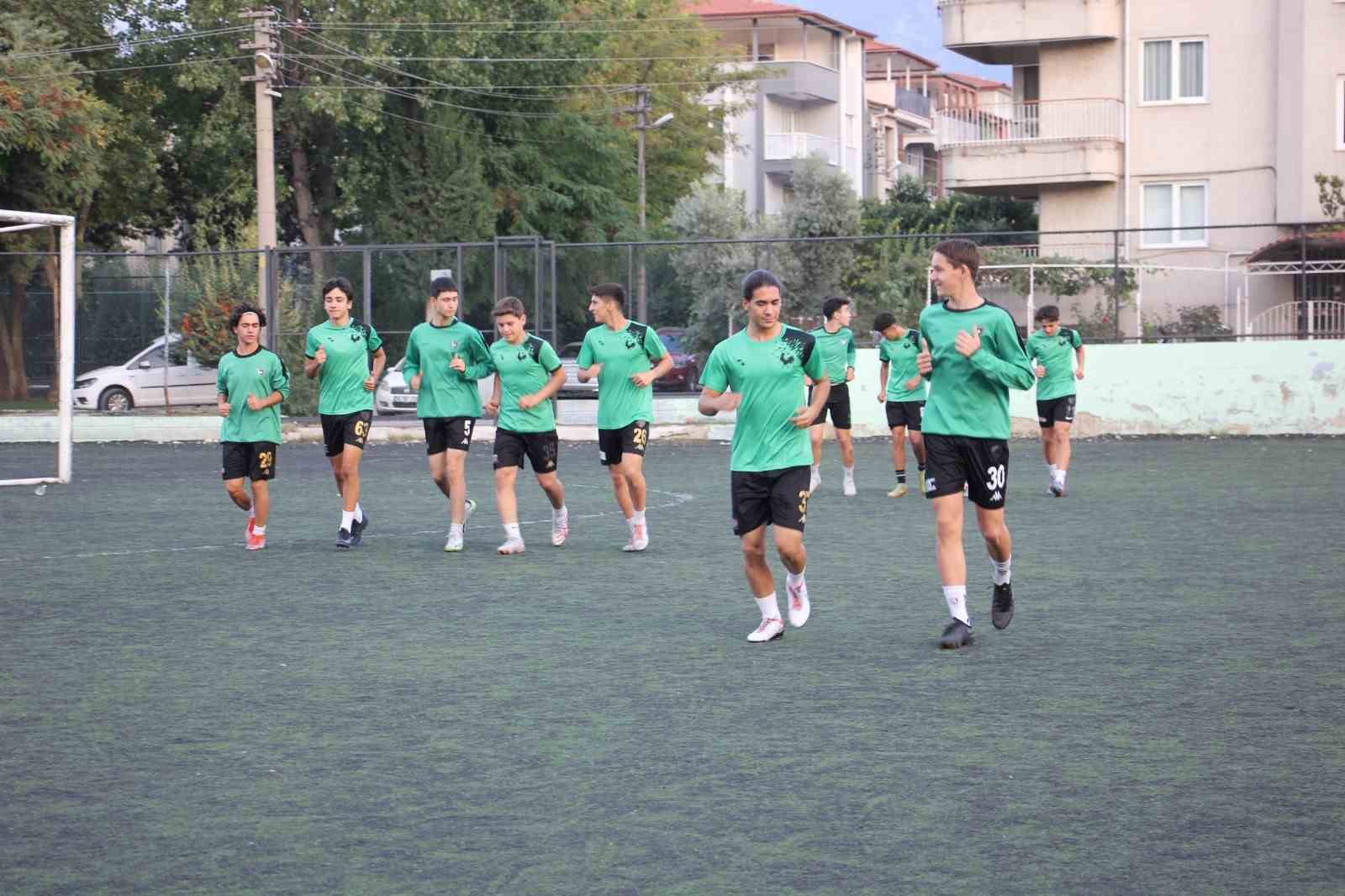 Denizlispor U17, Bandırma’ya 3 puan için gitti