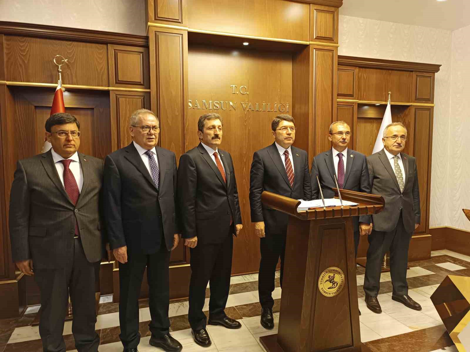 Adalet Bakanı Yılmaz Tunç: “Filistin’de işlenen bir insanlık suçu var, dünyanın gözü önünde, soykırım diyebiliriz”