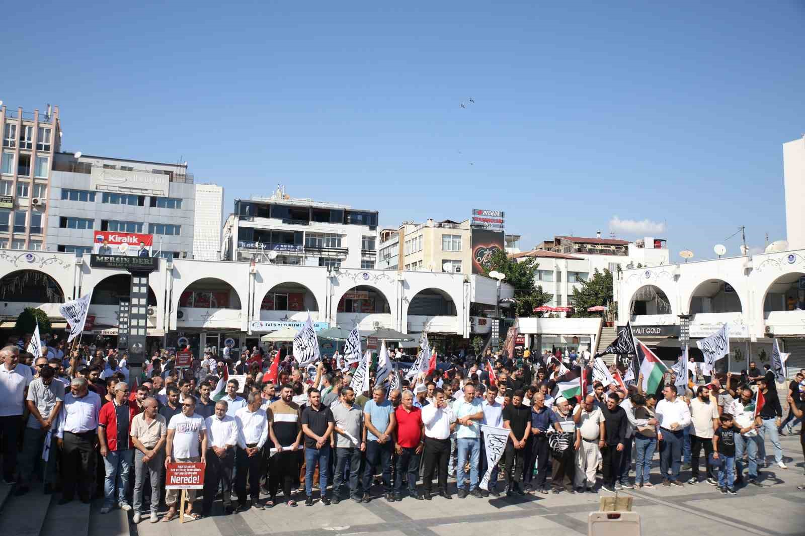Mersin’de İsrail protestosu