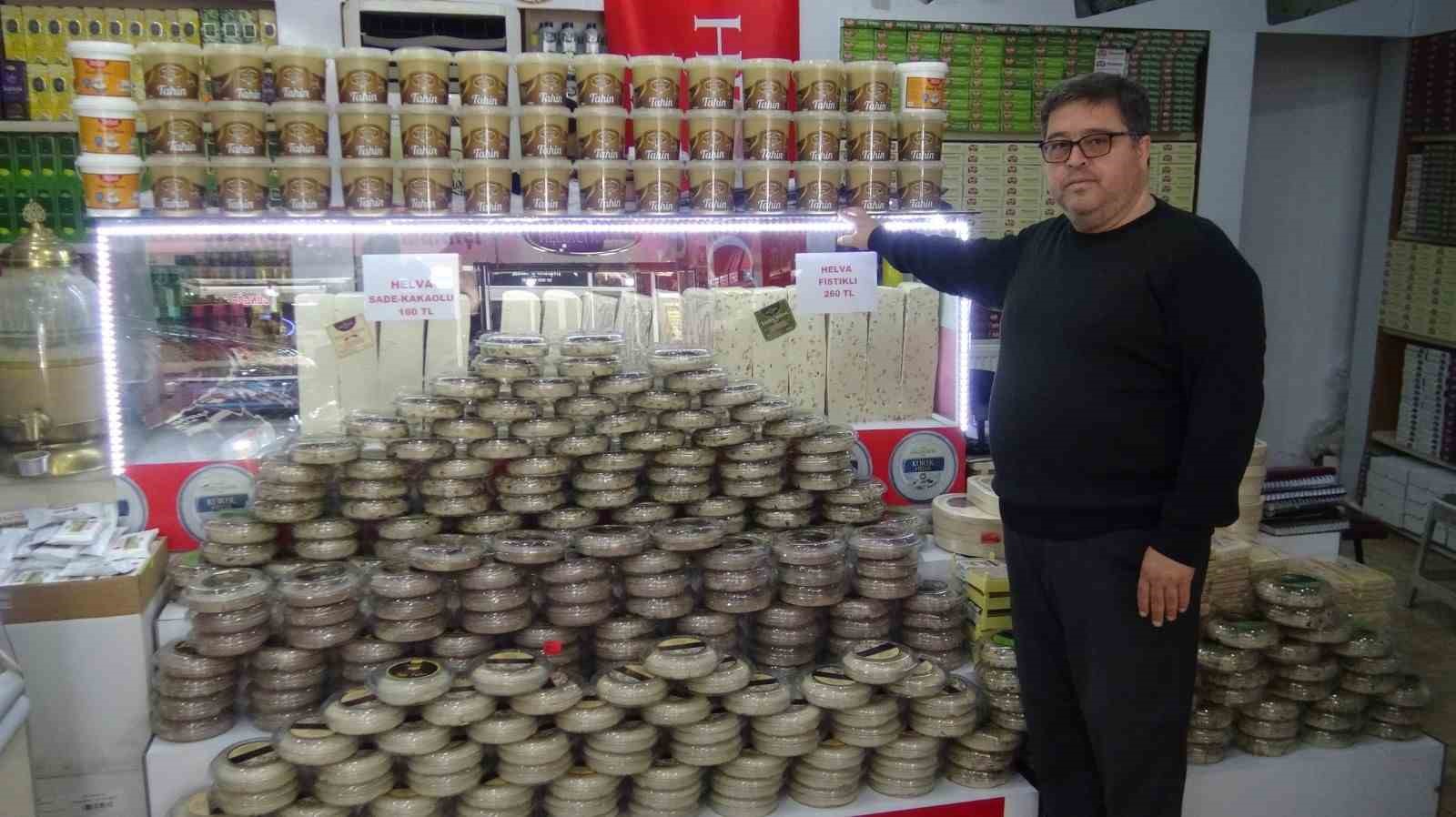 Sandıklı’da üretilen helva ve lokum dünyanın bir çok ülkesinde ağızları tatlandırıyor