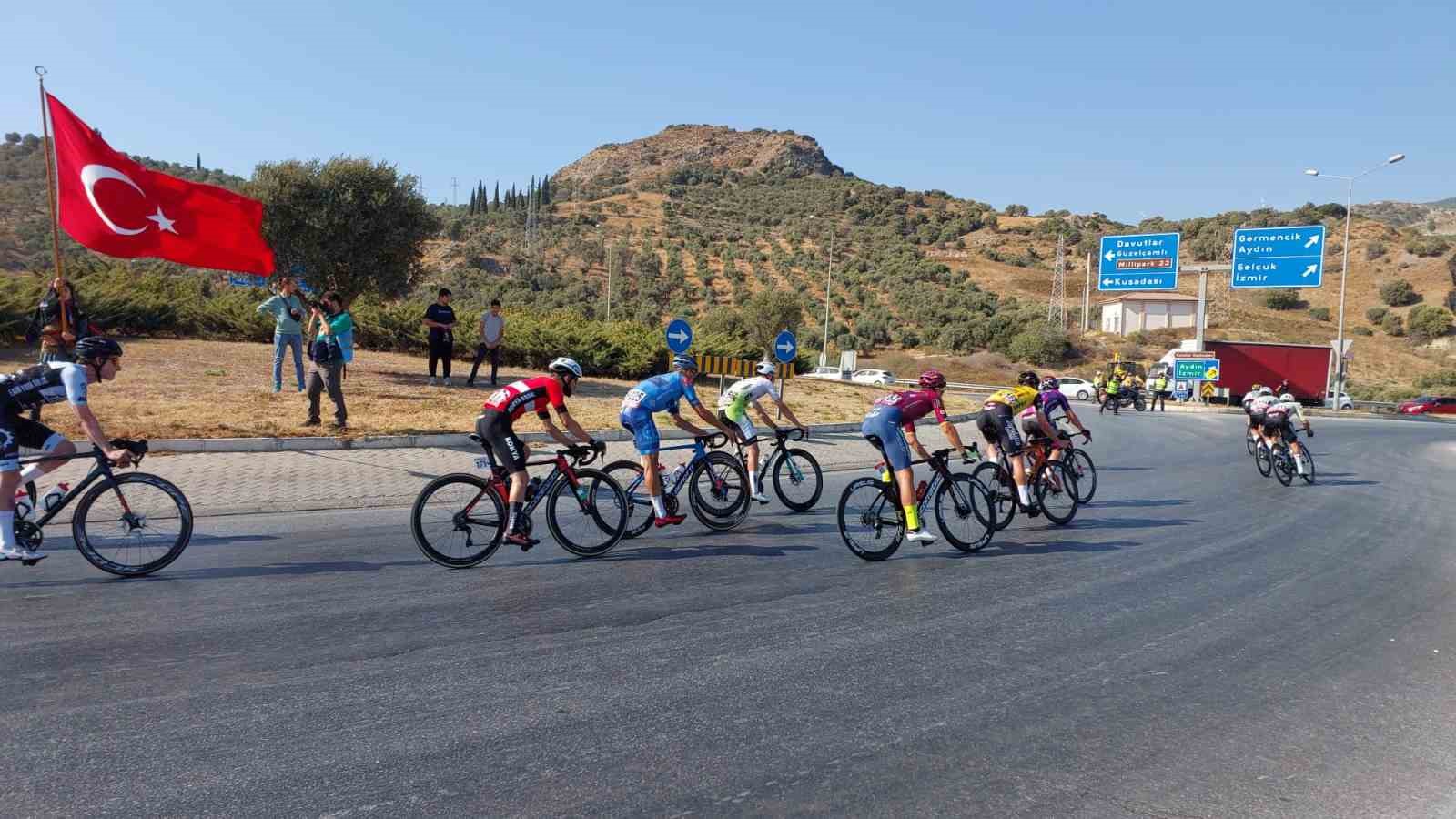 Bisikletçiler Söke’de coşkuyla karşılandı