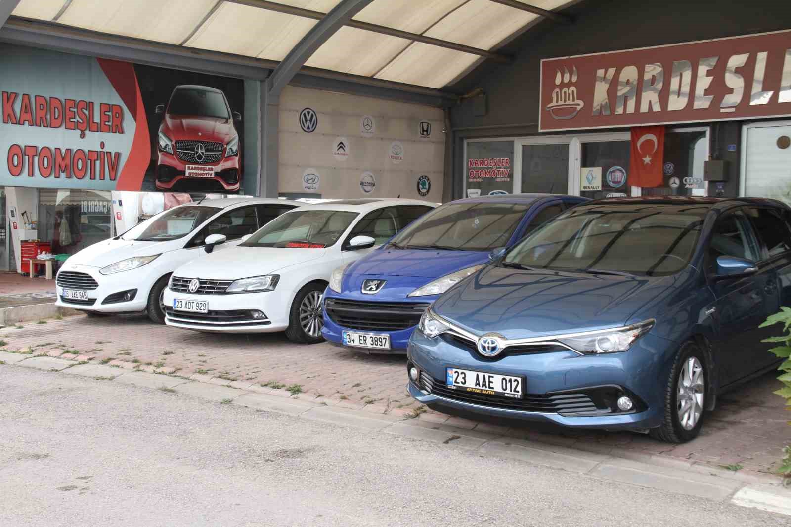 Elazığ Galericiler Sitesi Başkanı Yıldırım: ’’Yıl sonuna kadar araç piyasasında yüzde 20 düşüş bekliyoruz’’