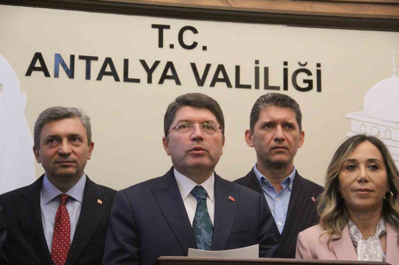 Bakan Tunç: “İsrail uluslararası anlaşmaları çöpe atıyor”