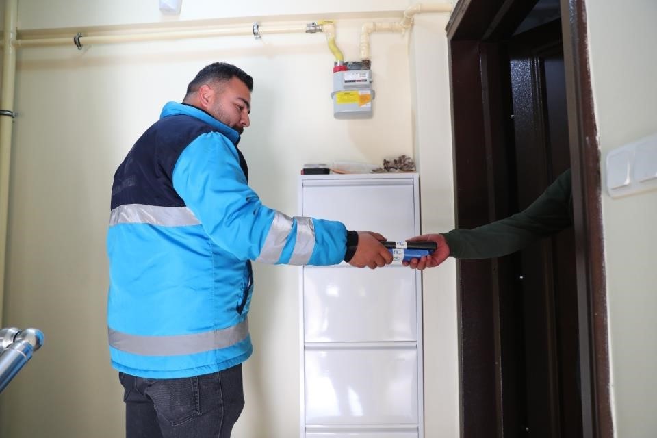 Merkezefendi’de 140 bin haneye yıllık 20 milyon 160 bin adet atık poşet veriliyor