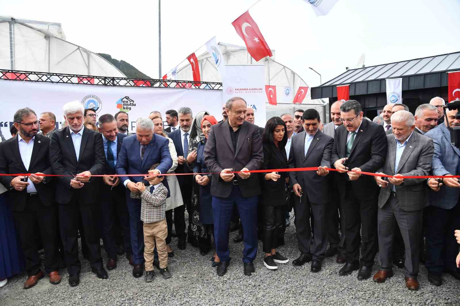 Özel bireyler ‘En Mutlu Köy’de hayallerini gerçekleştirecek