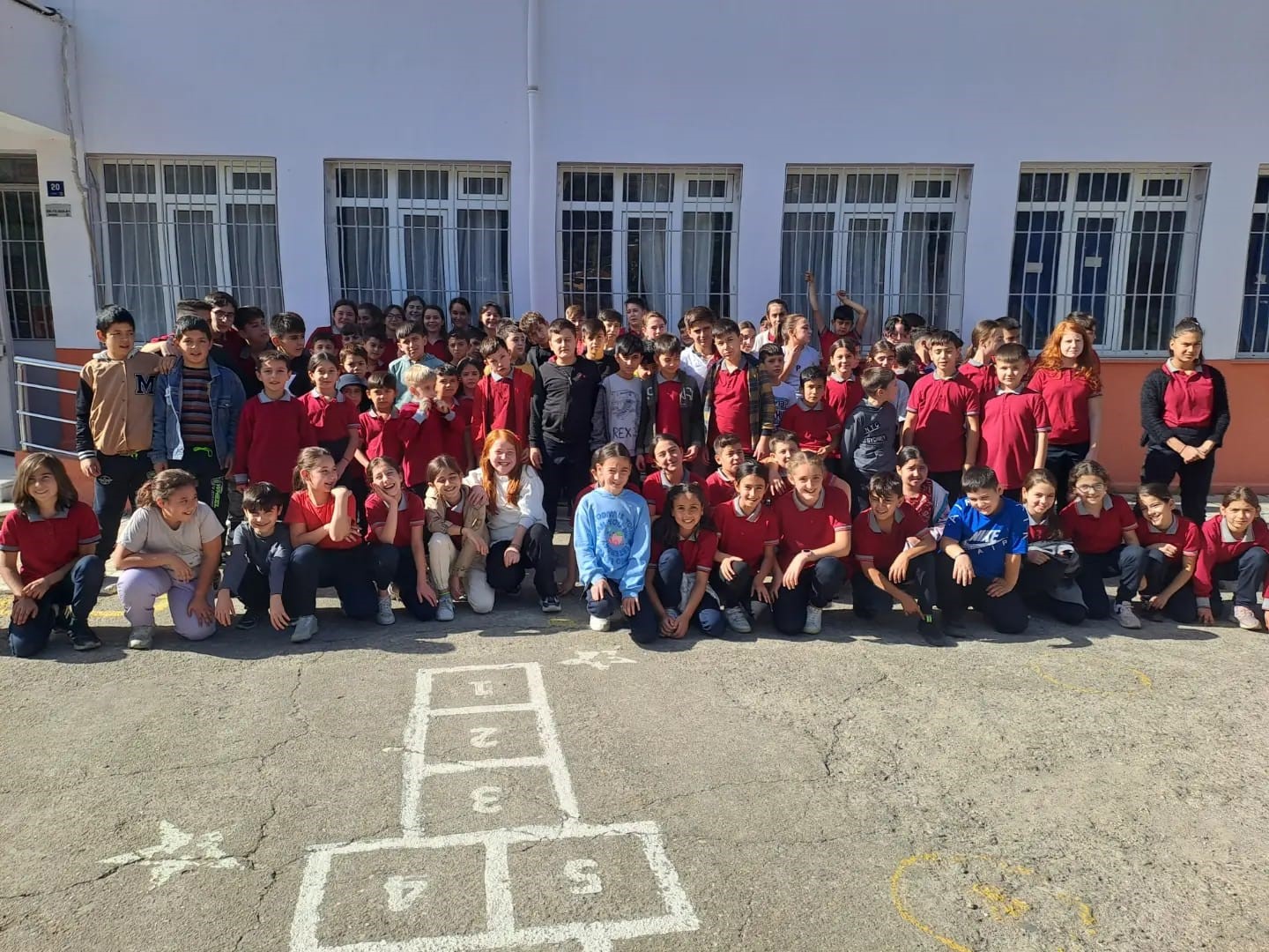 Cumayanı Ortaokulu öğrencileri geleneksel Cumhuriyet Koşusu’nu tamamladı