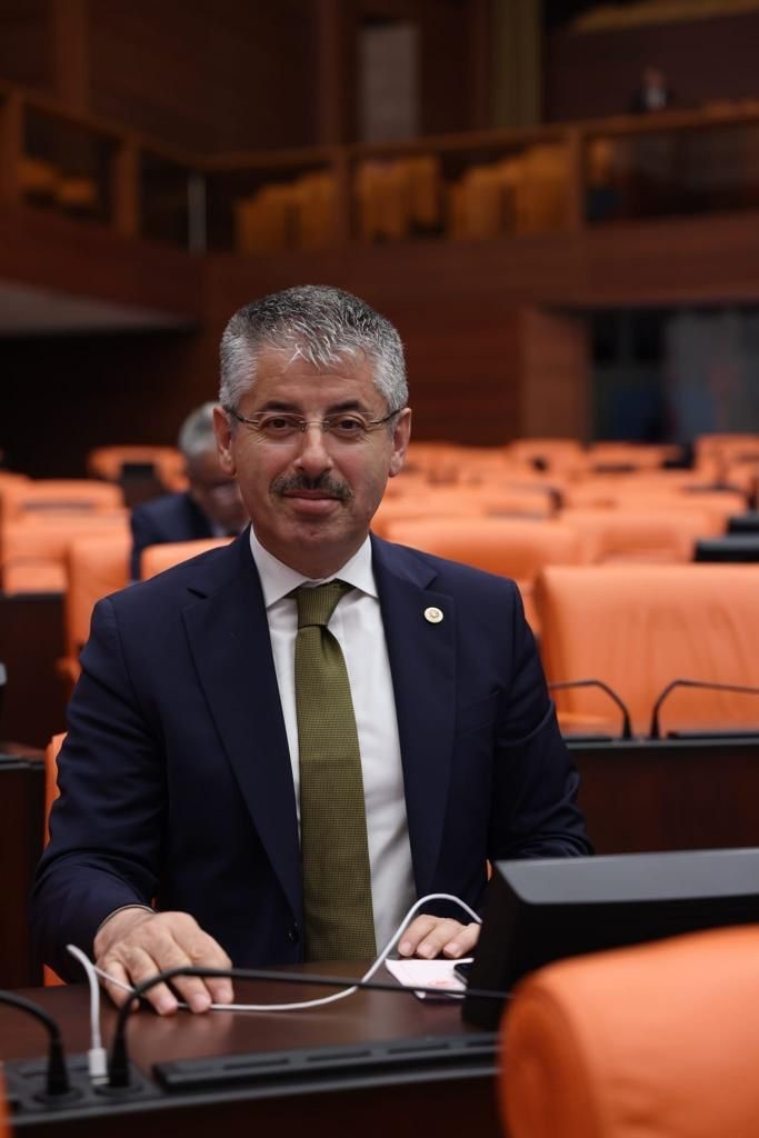 Çopuroğlu: “Atalarımızdan miras aldığımız Cumhuriyetimizin 100. yılına ulaşmanın mutluluğunu yaşıyoruz”