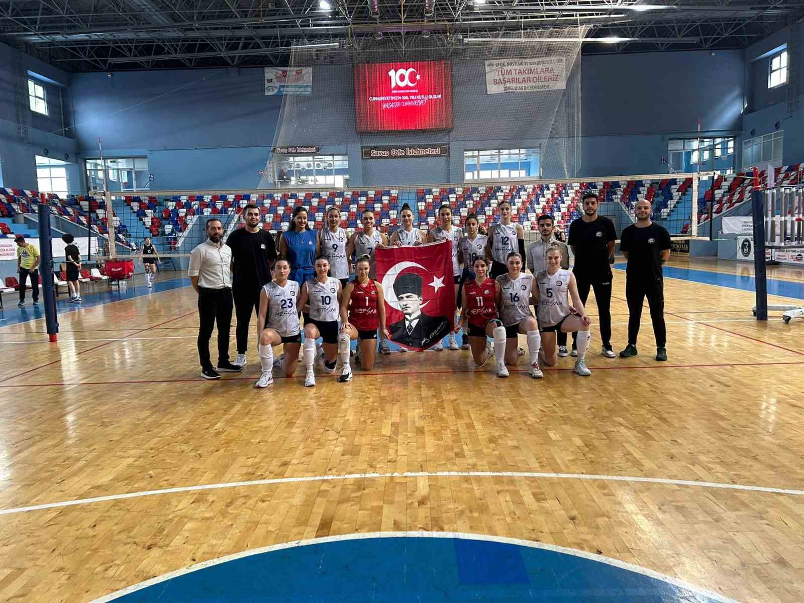 “Bizim Kızlar” deplasmandan 3-0’lık galibiyetle döndü