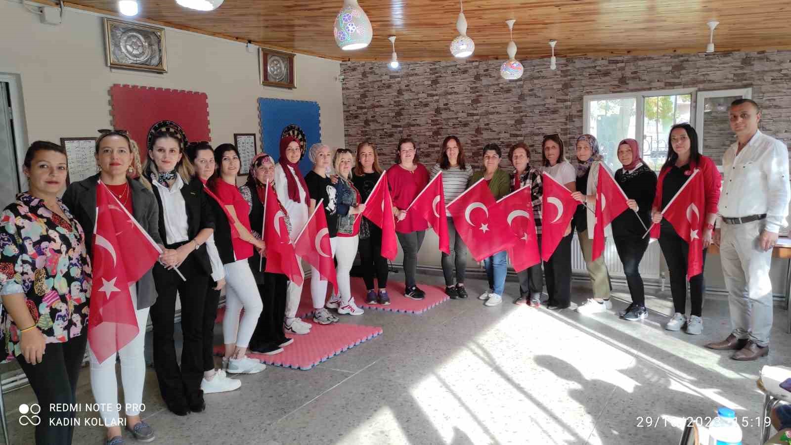 Bozüyük’te dart turnuvası düzenlendi