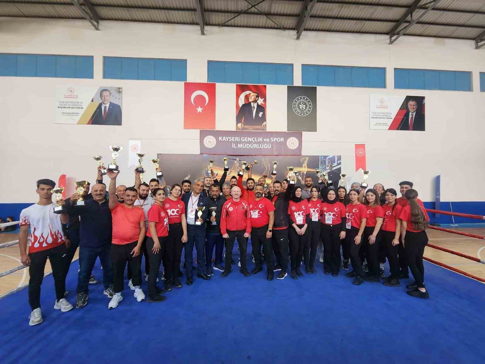 ‘Benim Vatanım Canım Türkiye’m Muaythai Şampiyonası‘ tamamlandı