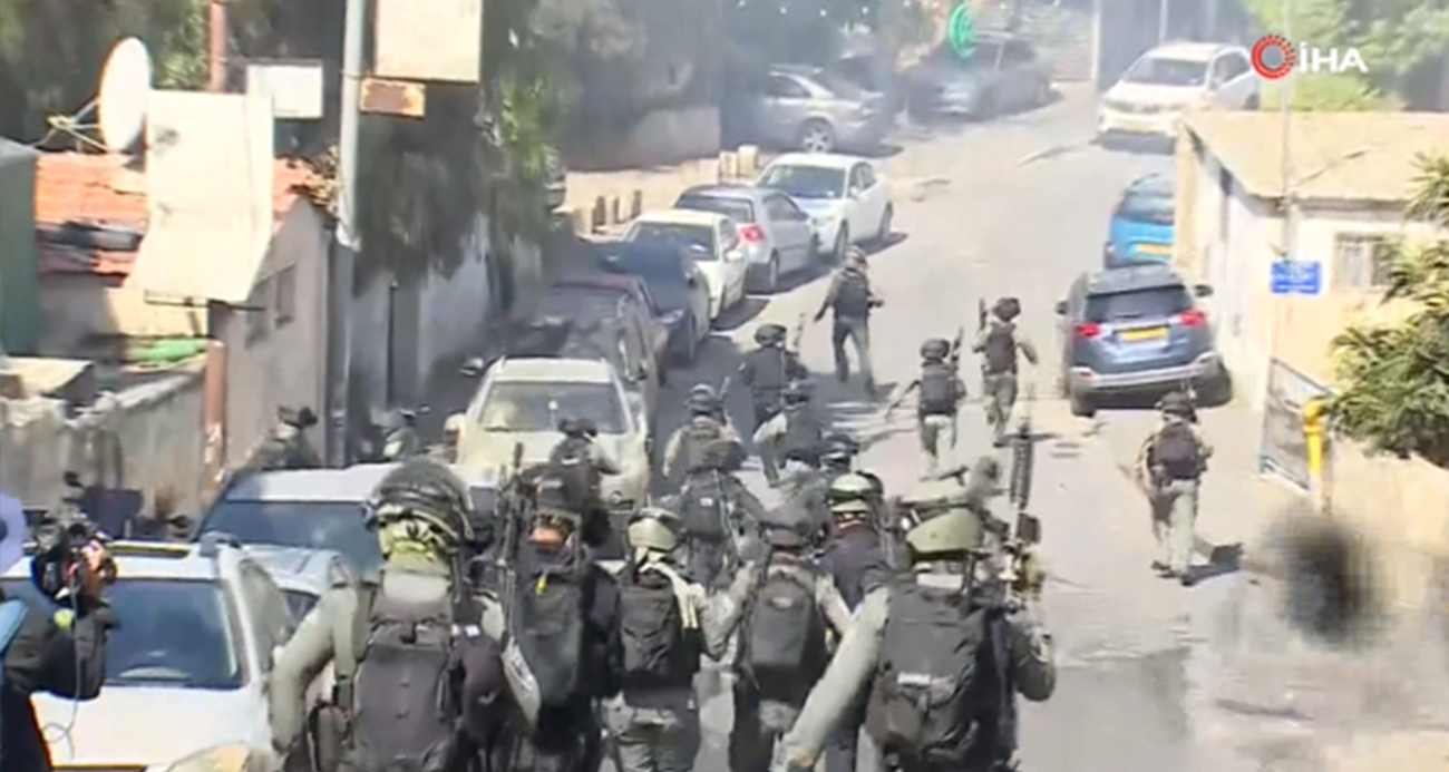 İsrail polisinden Kudüs’te Filistinlilere gaz bombası ve plastik mermiyle müdahale