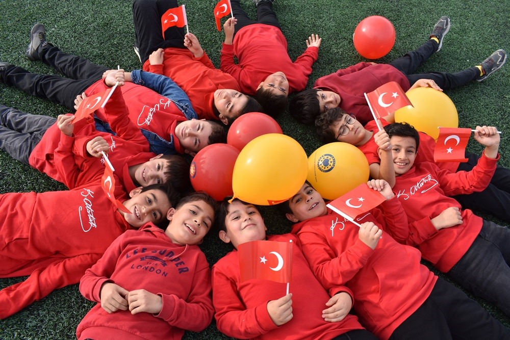 Van TEGV’de Cumhuriyet’in 100. yılı coşkuyla kutlandı