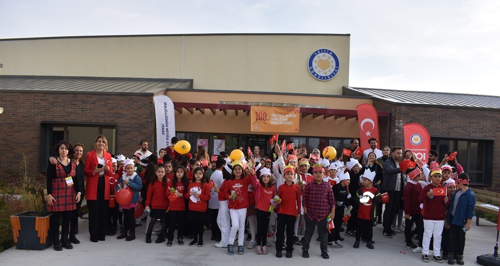 Van TEGV’de Cumhuriyet’in 100. yılı coşkuyla kutlandı