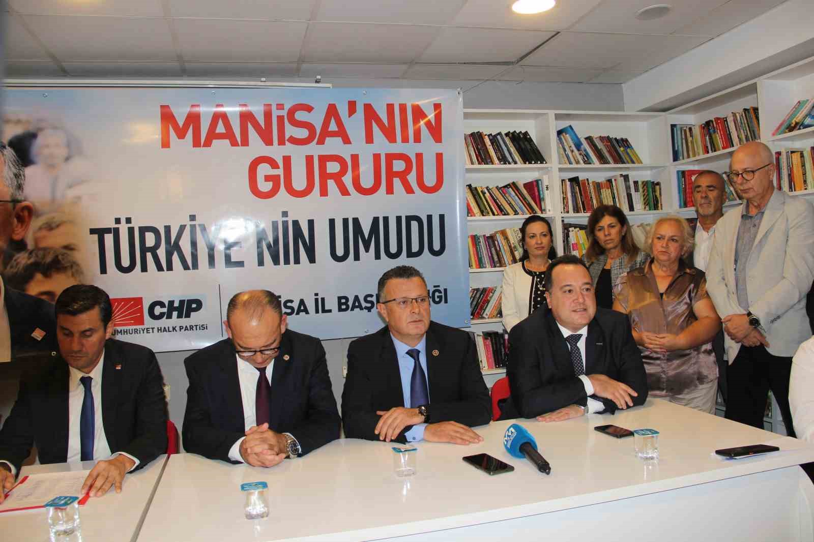 CHP’deki değişim taraftarları çoban ateşini Manisa’dan yaktı