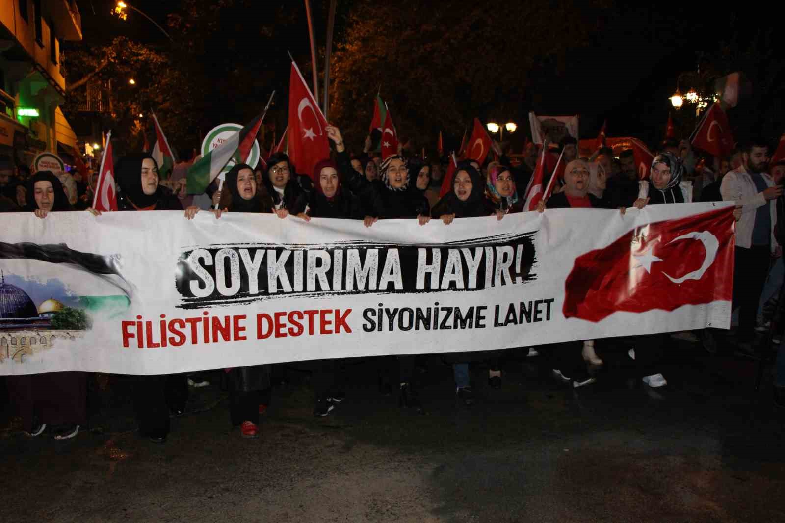 İsrail’in Gazze’deki hastane saldırısı Amasya’da protesto edildi