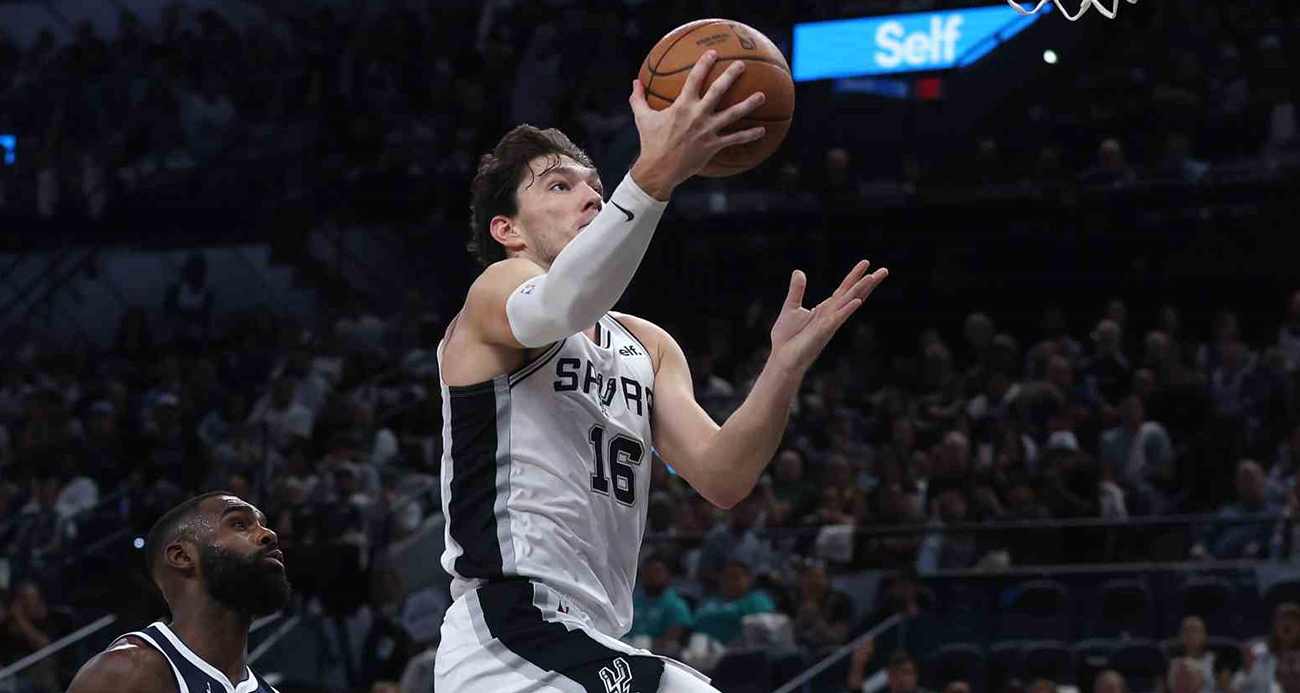 Cedi Osman’lı San Antonio, Dallas’a mağlup oldu