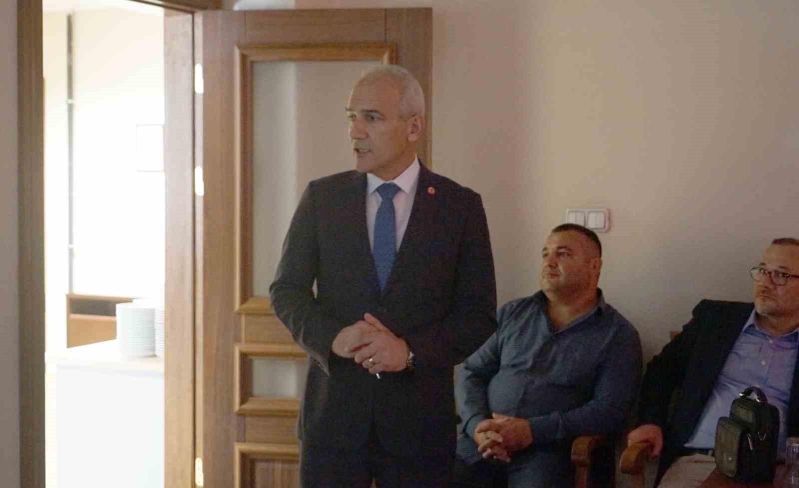 Kastamonu’yu kalkındıracak dev projede yapım sözleşmesinde imzalar atıldı