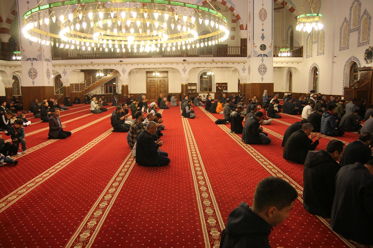 Van’da Filistin için dua edildi