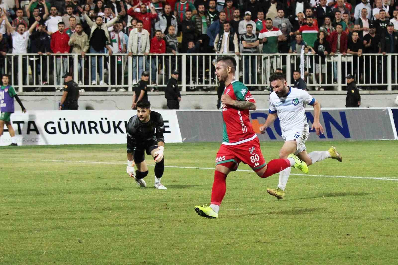 Adem Büyük, Karşıyaka formasıyla ilk golünü attı