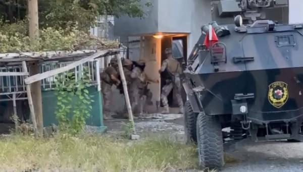 'Kahramanlar' operasyonu: Çok sayıda gözaltı! Teröristlere büyük darbe'
