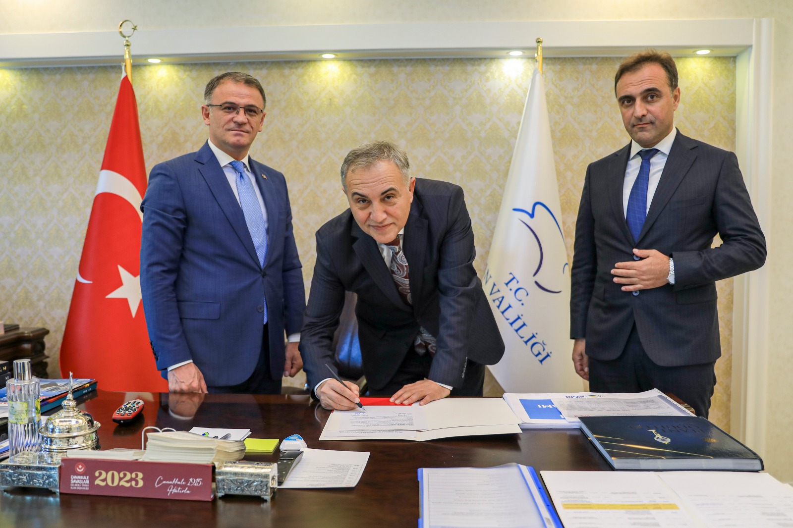 Koyunculuk Projesinde kredi miktarı 400 bin TL oldu Van’da yürütülen 1 Milyon Koyun Projesi’nde yeni gelişme yaşandı.