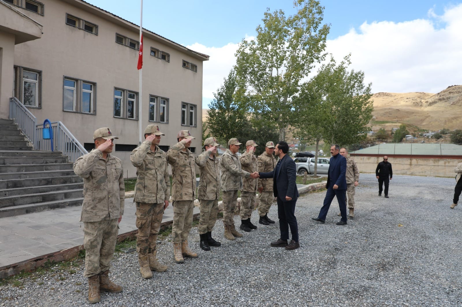 Başkan Tanış’tan Norduz mahallelerine ziyaret