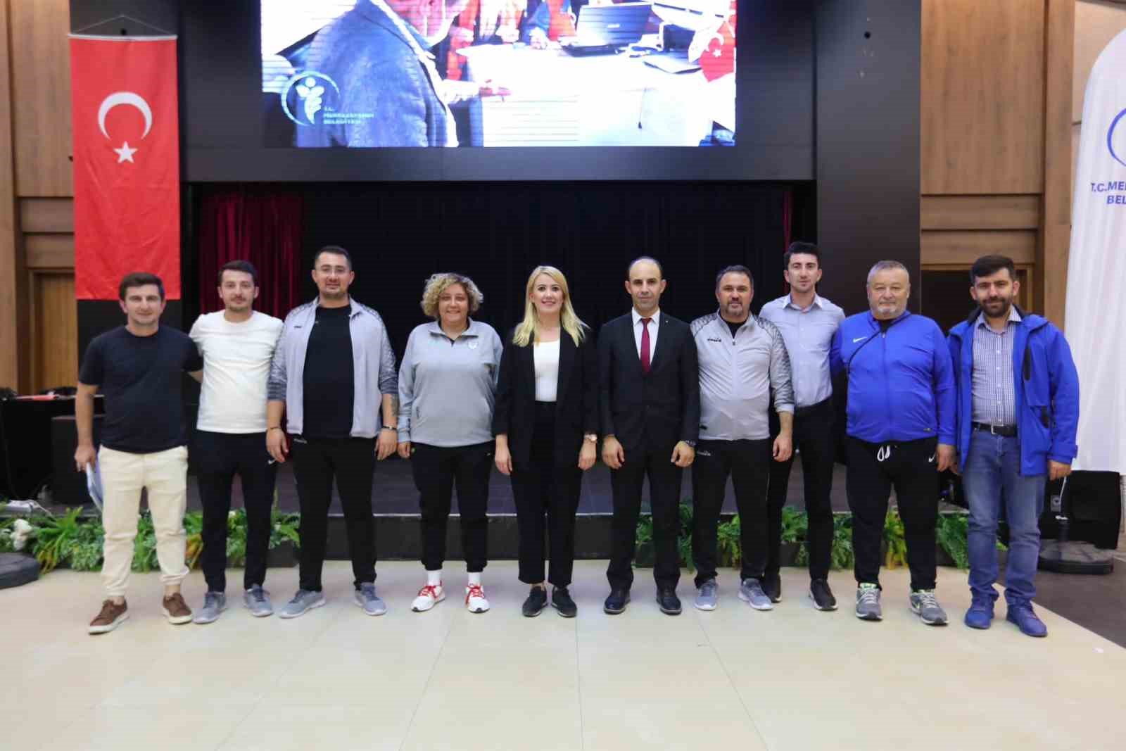 Merkezefendi’den amatör spor kulüplerine 1 milyon 500 bin liralık destek