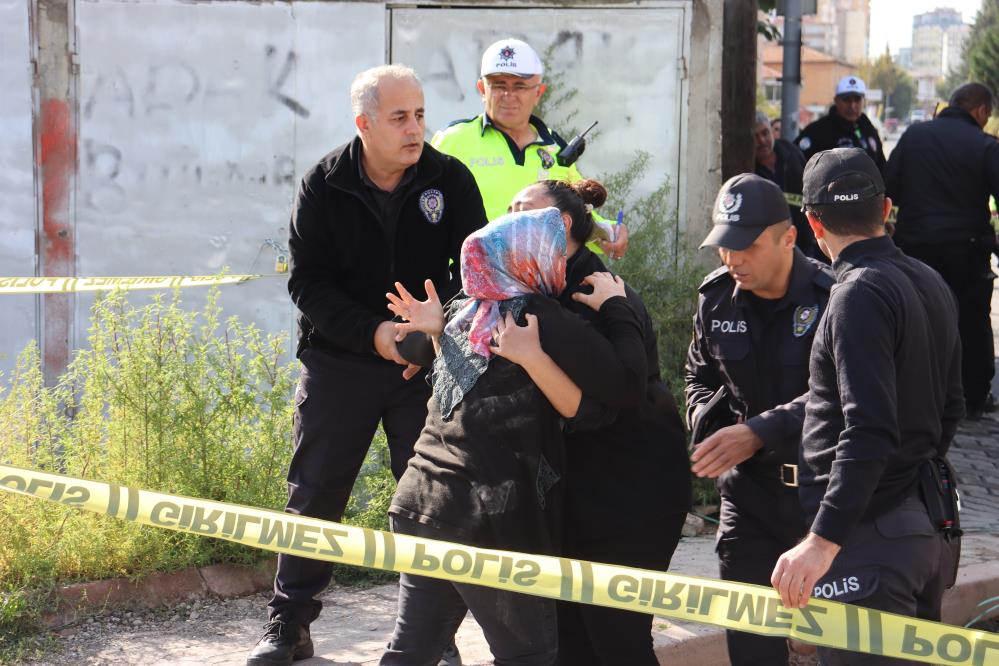Kayseri'de kahreden olay! Engelli genç akülü aracıyla kamyonun altında kaldı