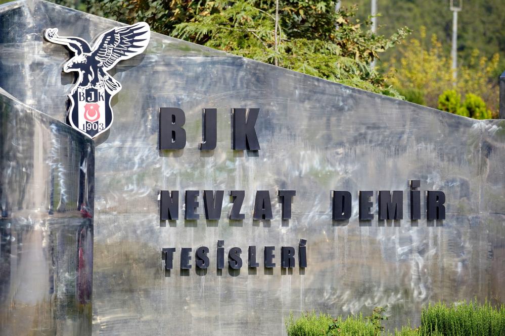 Ahmet Nur Çebi, Nevzat Demir Tesisleri’nden ayrıldı