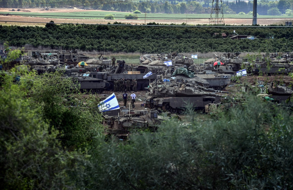 İsrail’in Gazze sınırında tank ve mühimmat hareketliliği sürüyor