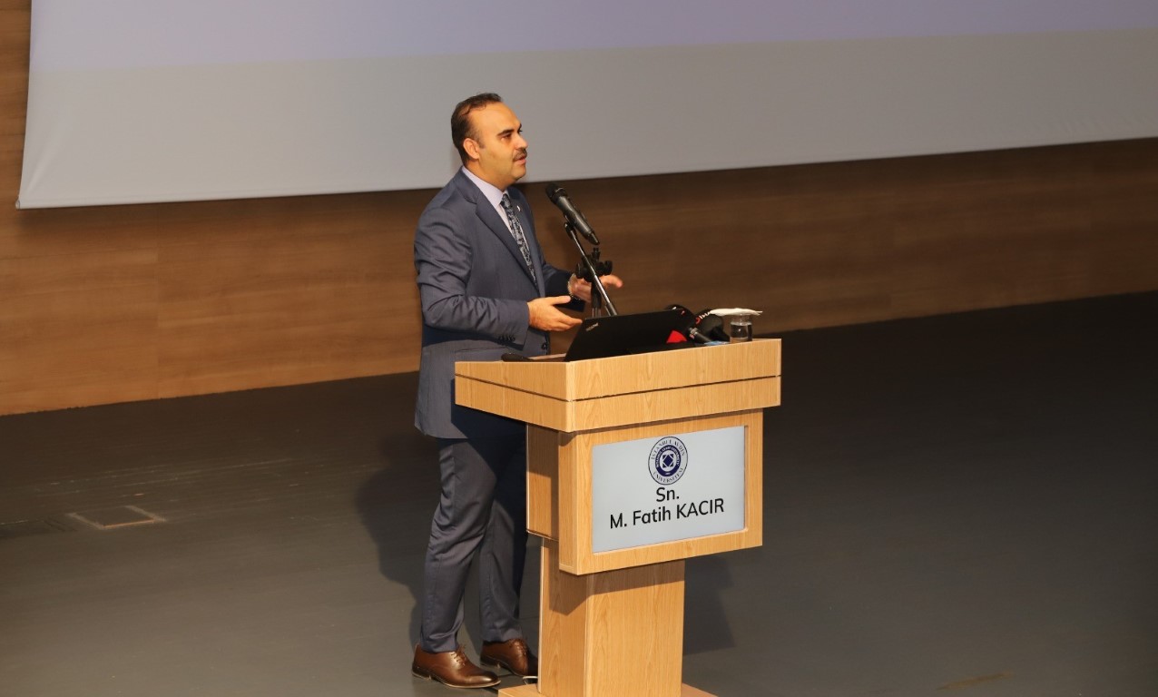 Bakan Kacır: 2024’te savunma sanayinde 10 milyar dolar ihracat yapılacak