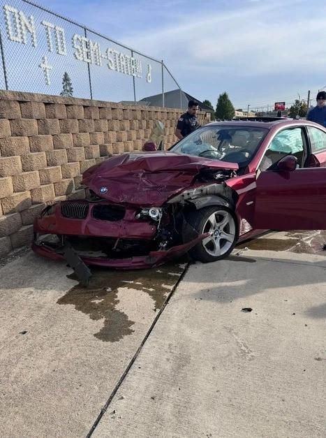 İki BMW'nin çarpıştığı feci kazada iPhone hayat kurtardı!