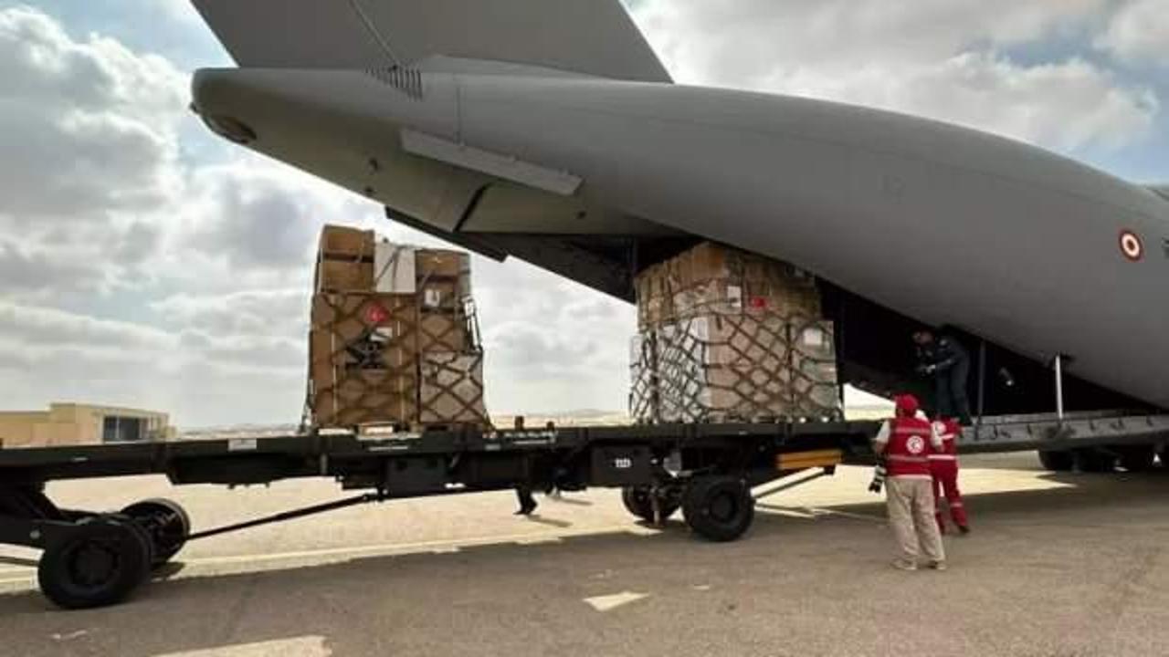 Bakan Koca duyurdu: Türkiye’den Gazze’ye 4 uçak dolusu yardım malzemesi