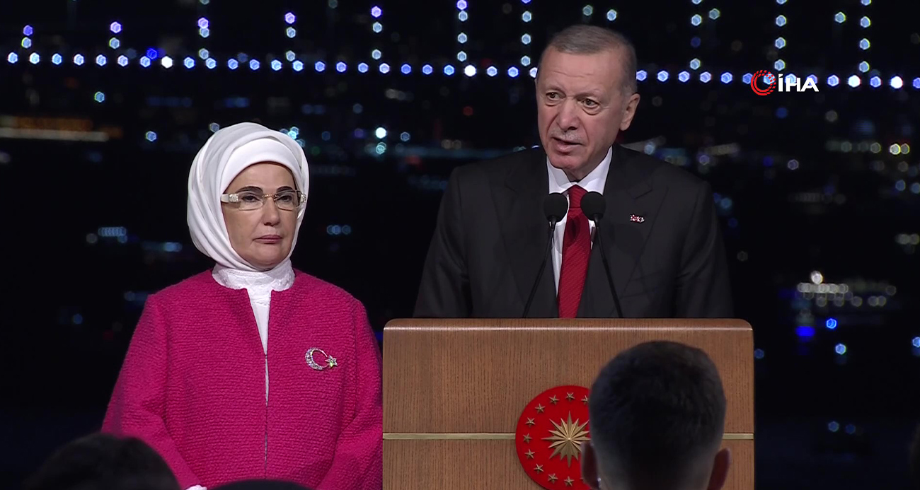 Cumhurbaşkanı Erdoğan: “29 Ekim 1923 yılında ilan ettiğimiz cumhuriyetimiz ilk asrını tamamlayıp adına Türkiye Yüzyılı dediğimiz ikinci yüzyılına yelken açıyor”