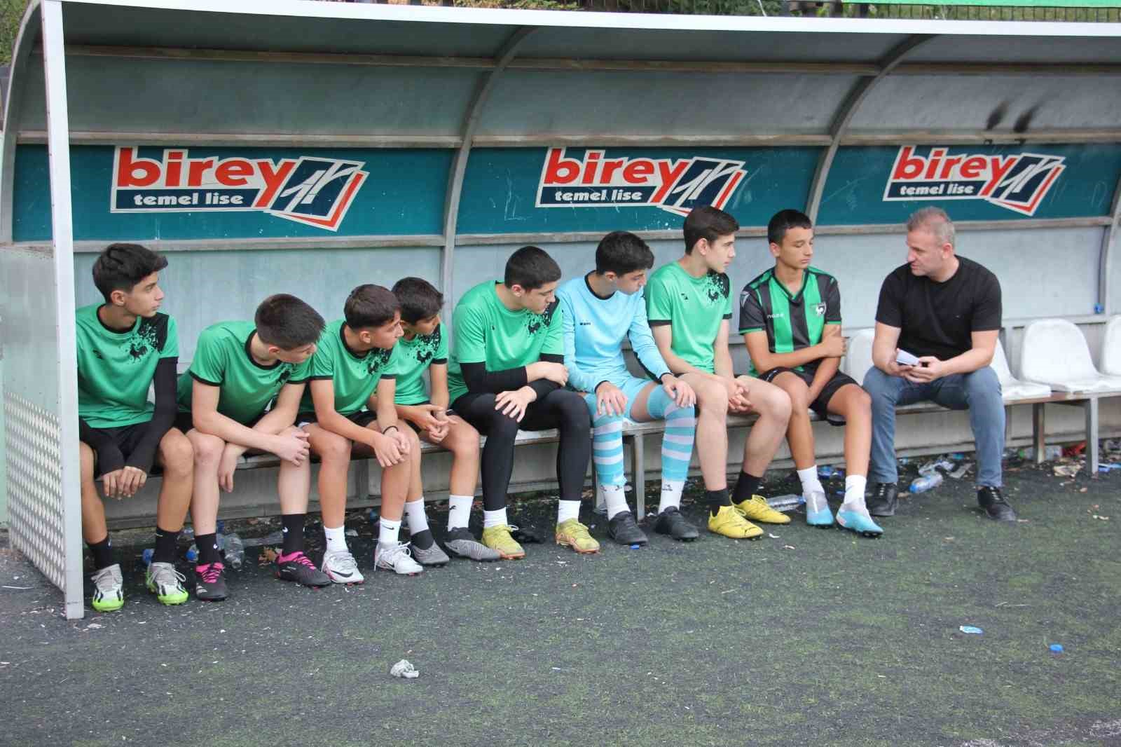 Denizlispor, altyapısı için çıkartılan lisanlar ile rahatladı