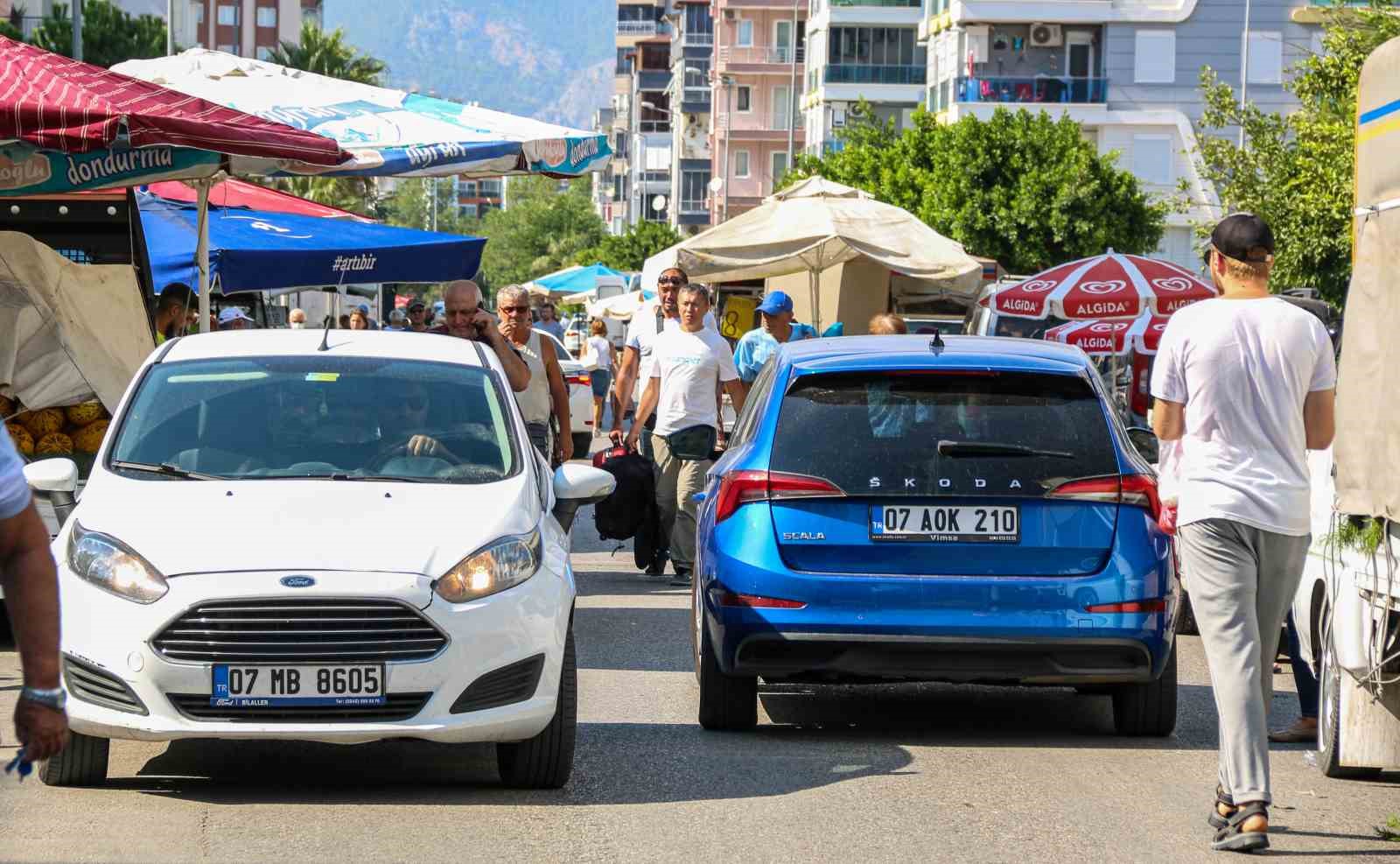 Seyyar pazarcı denetimine çıkan oda başkanını şoke eden manzara