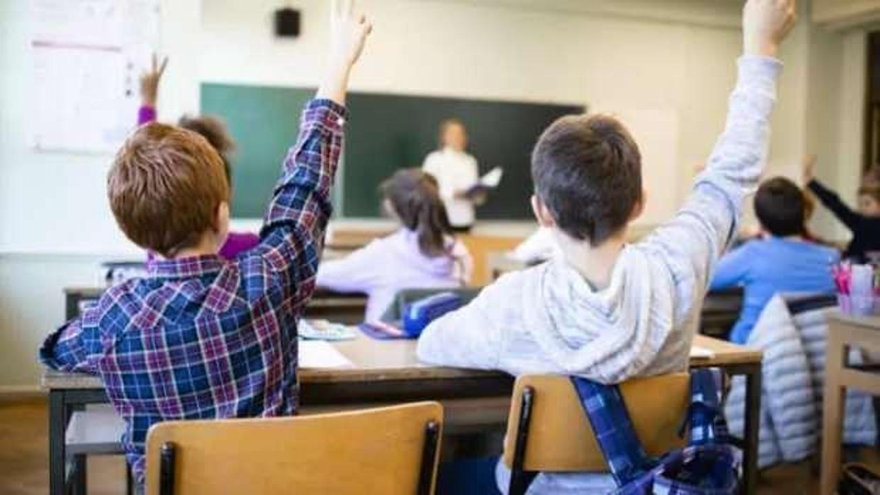 İstanbul Valiliği kararlı: Dilenen çocuklar yeniden okul yolunda!